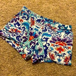 Patterned shorts